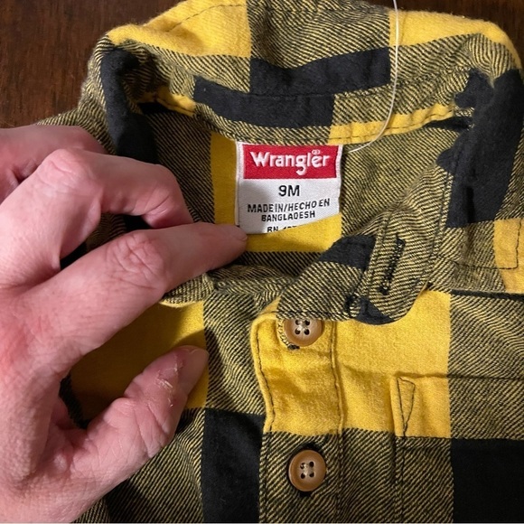 Wrangler | 2-piece yellow buffalo plaid shirt with pants | 9 mo - Picture 6 of 9